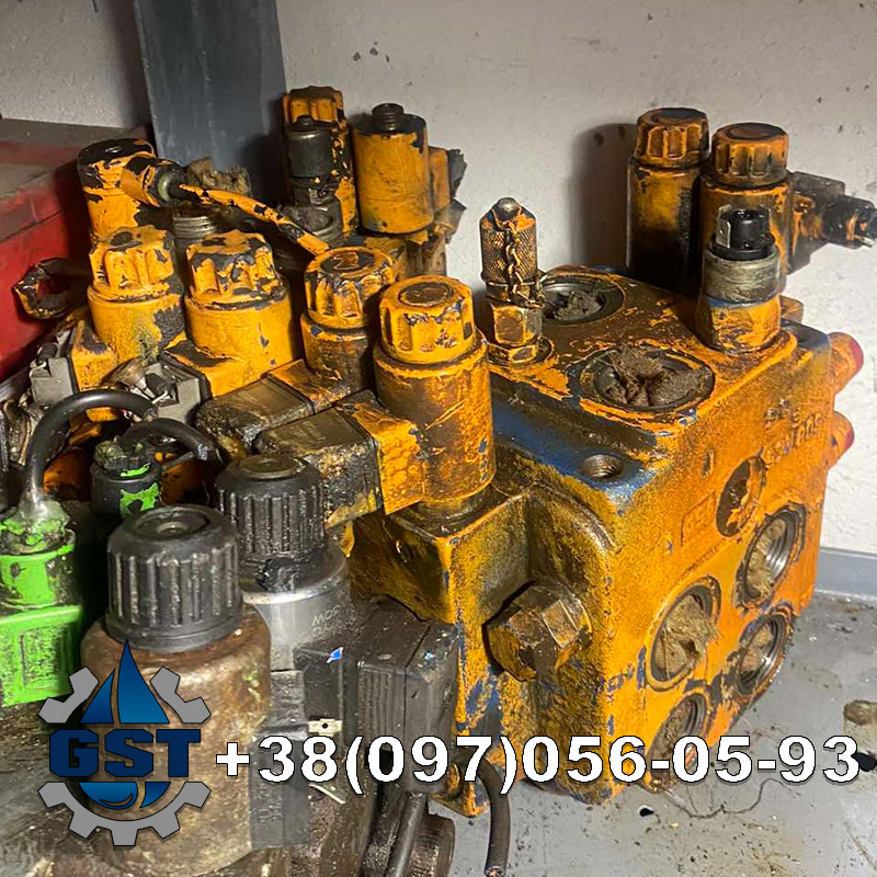 Ремонт гідророзподільника Dynapac CA2000D