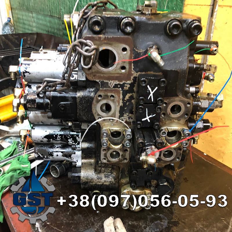 Ремонт гідророзподільника Komatsu PC300