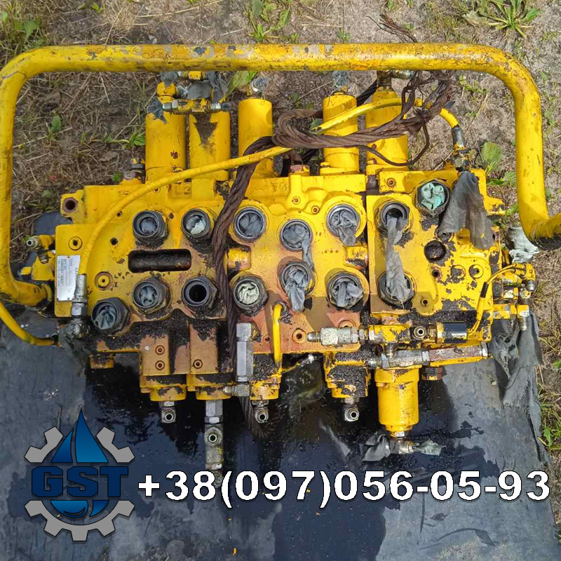 Ремонт гідророзподільника Dynapac CC2800