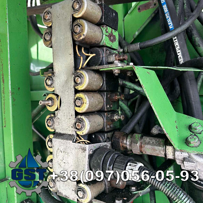 Ремонт гідророзподільника Dynapac CP1200