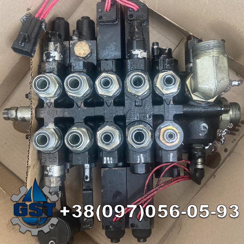 Ремонт гідророзподільника Case CX37C
