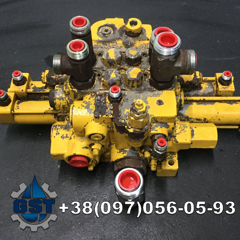 Ремонт гідророзподільника Komatsu PC75