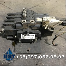 Ремонт гідророзподільника Hitachi ZW120