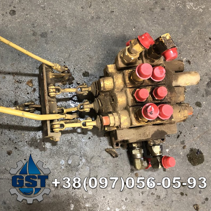 Ремонт гідророзподільника Fuchs MHL 820D