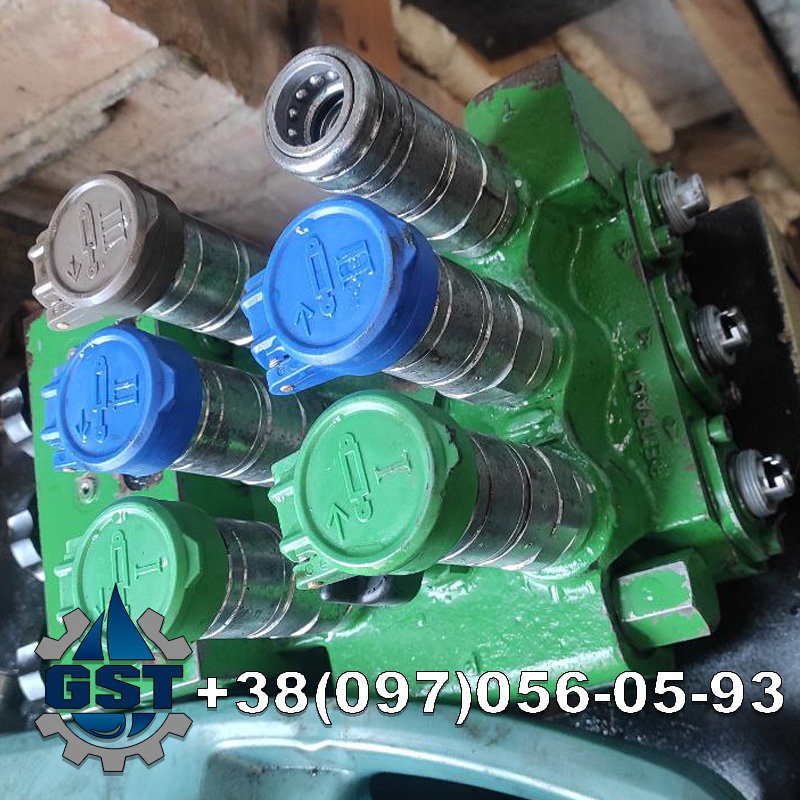 Ремонт гідророзподільника Bobcat 583