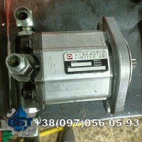 Ремонт гідронасоса уплотнителя грунта Bell