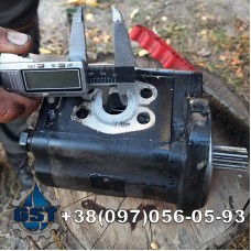 Ремонт гідронасоса уплотнителя грунта Vibromax