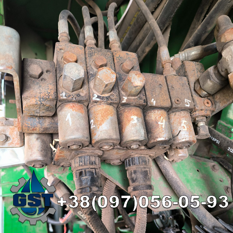 Ремонт гідророзподільника Claas Lexion