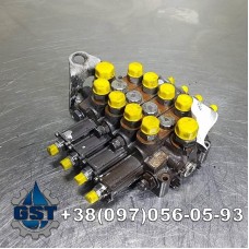 Ремонт гідророзподільника Oshkosh