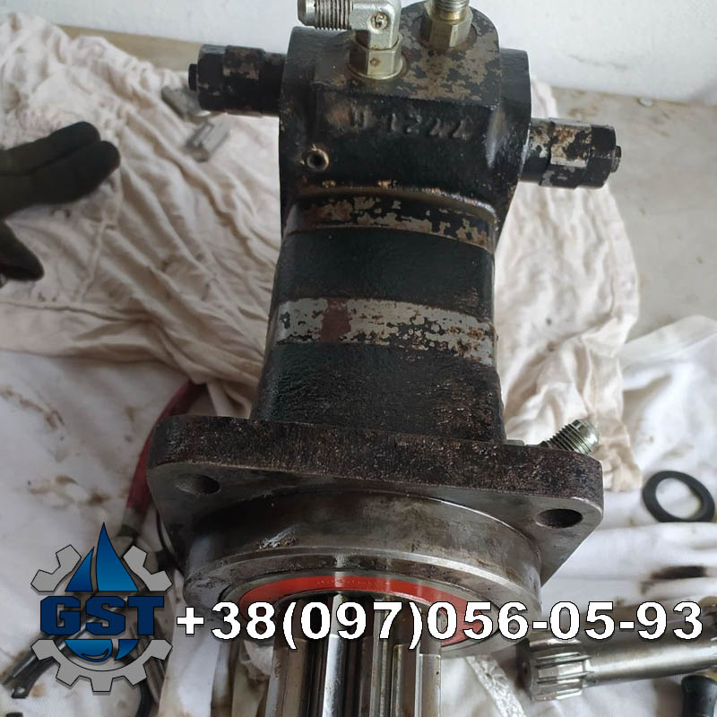 Ремонт гідромотору самоходного оприскувача HAGIE Ремонт гідромотору самоходного оприскувача HAGIE