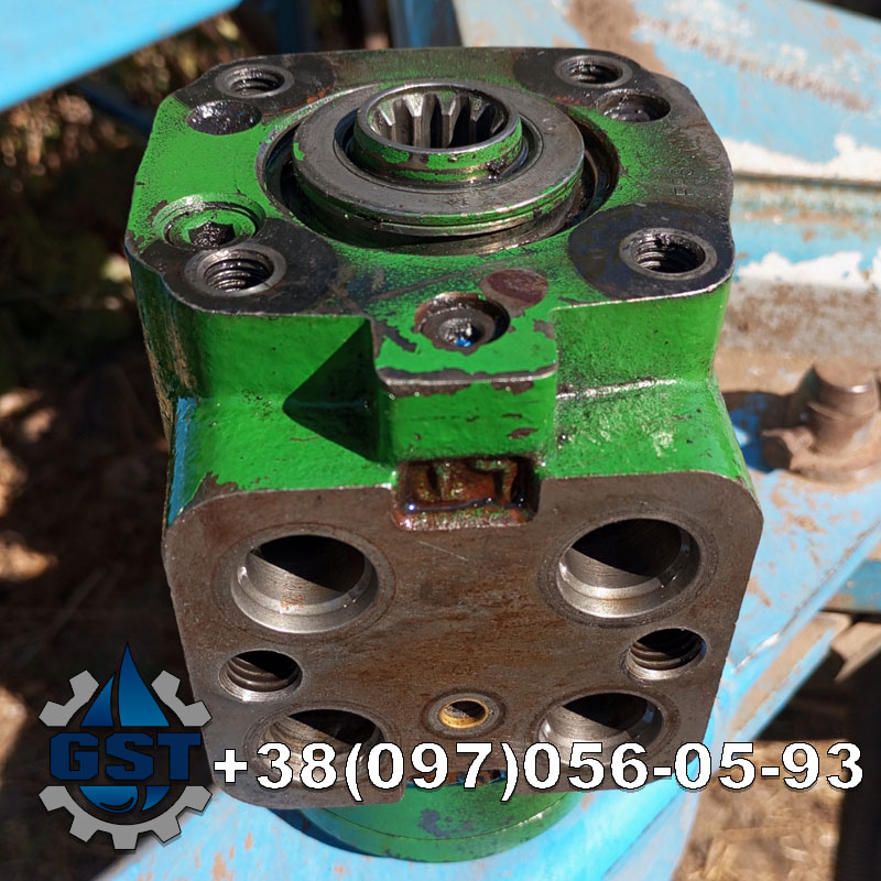 Ремонт насоса-дозатора комбайна John Deere 9660